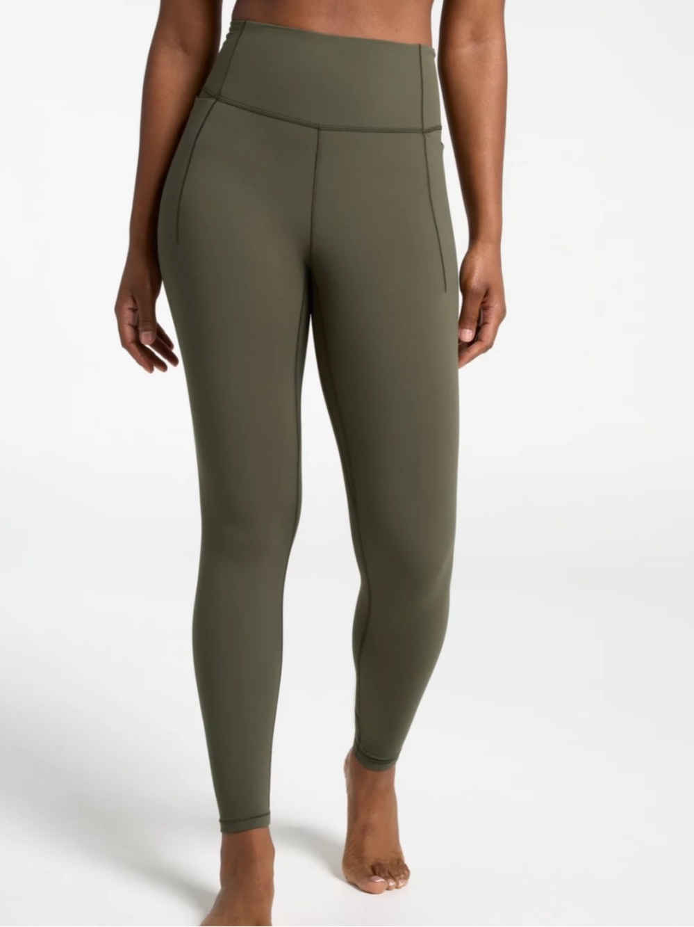 Calia High-Rise 7/8 Legging in Olive Green and Scrunchie Set